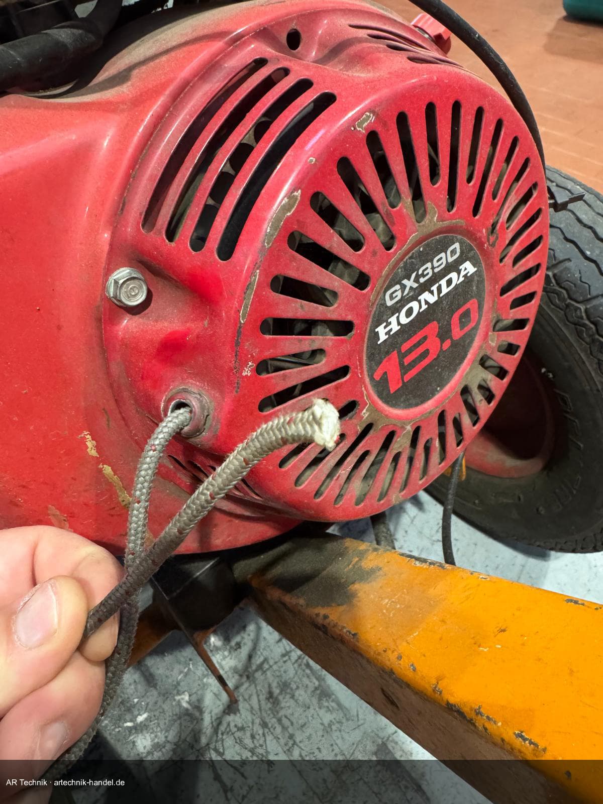 Starterseil erneuern am Kleinmotor